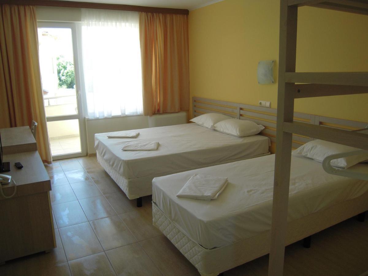 Hotel Belle View Kranevo Buitenkant foto